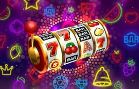 Bàn baccarat live casino với dealer phát sóng trực tiếp trên dagac4